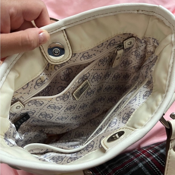 White Small GUESS bag - Picture 4 of 4